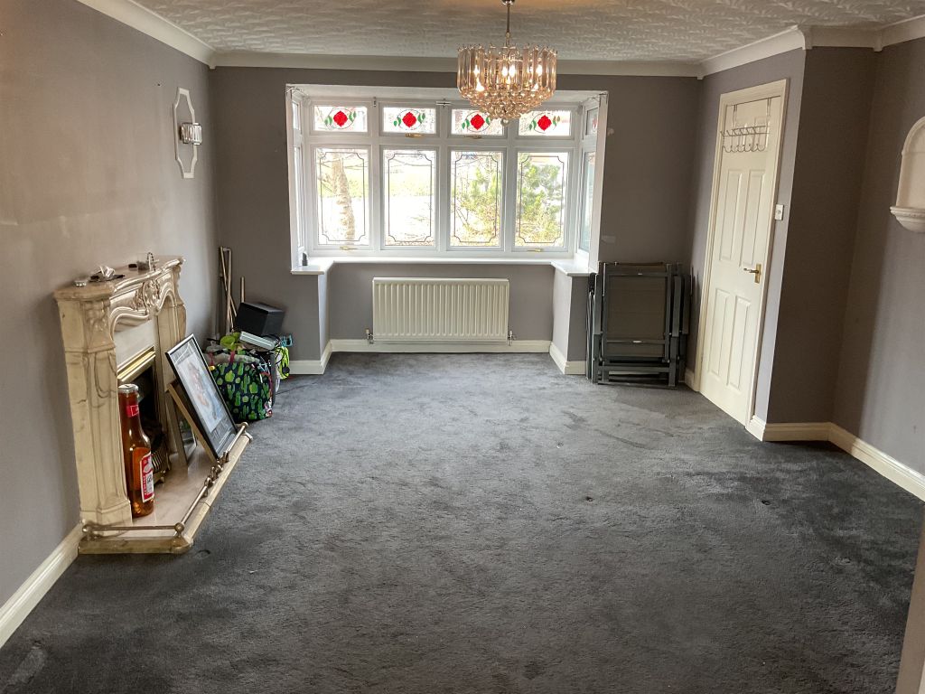 Property photo 2 of 25