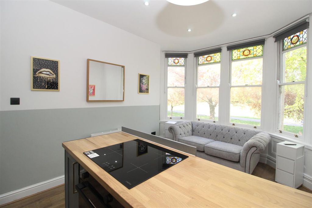 Property photo 2 of 14 Img_2270.Jpg