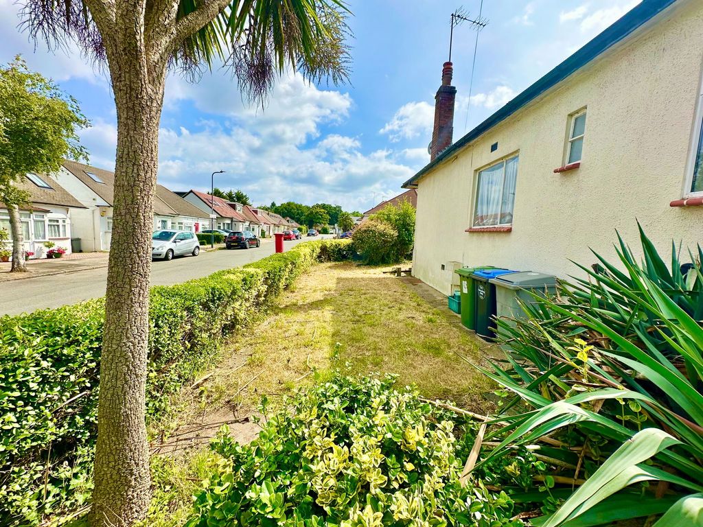 Property photo 3 of 16