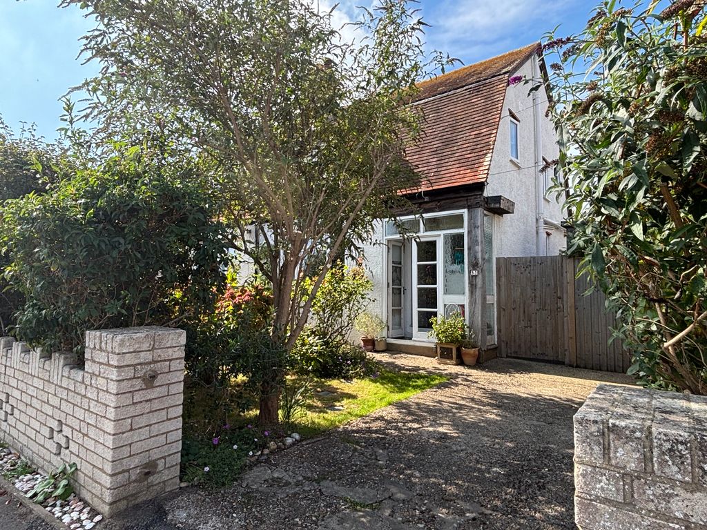 Property photo 1 of 19 Front