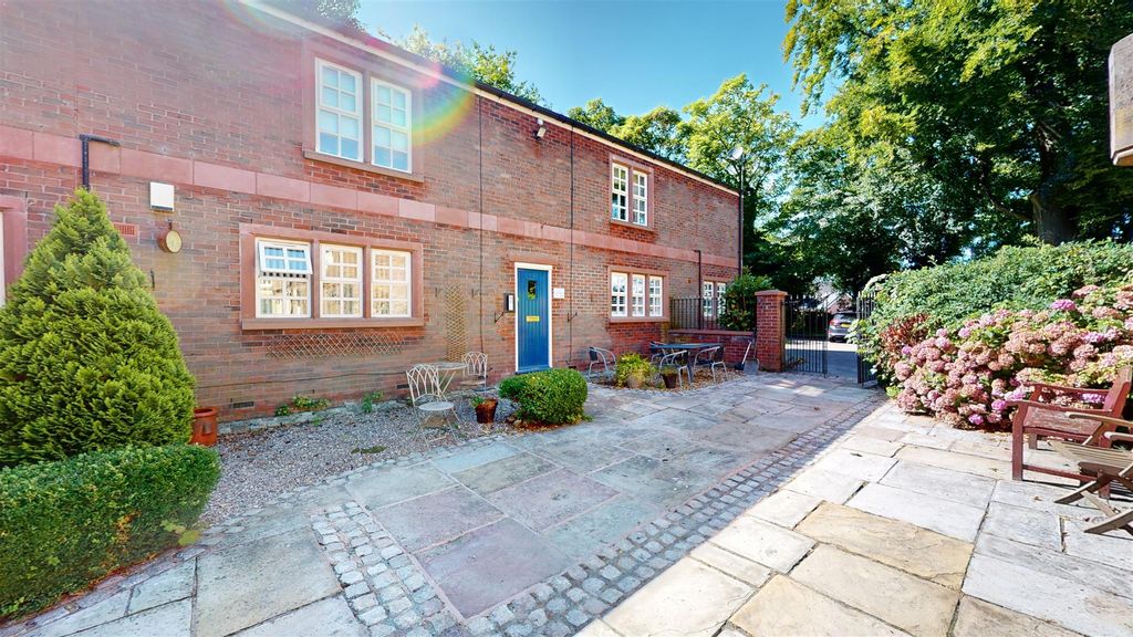 Property photo 1 of 20 Eccleston Hall For Sale