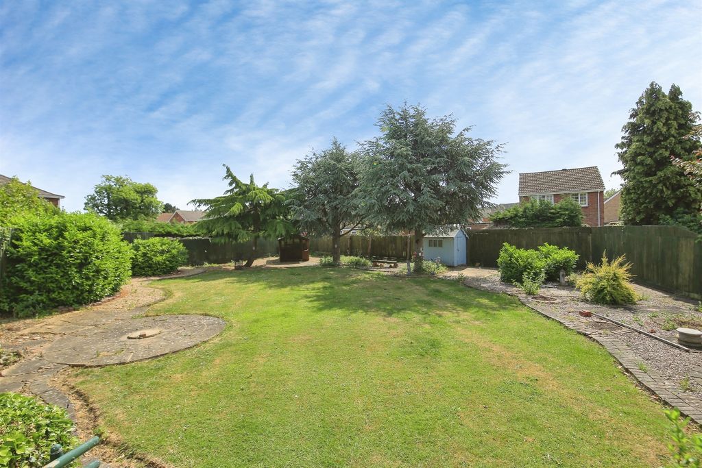 Property photo 3 of 17