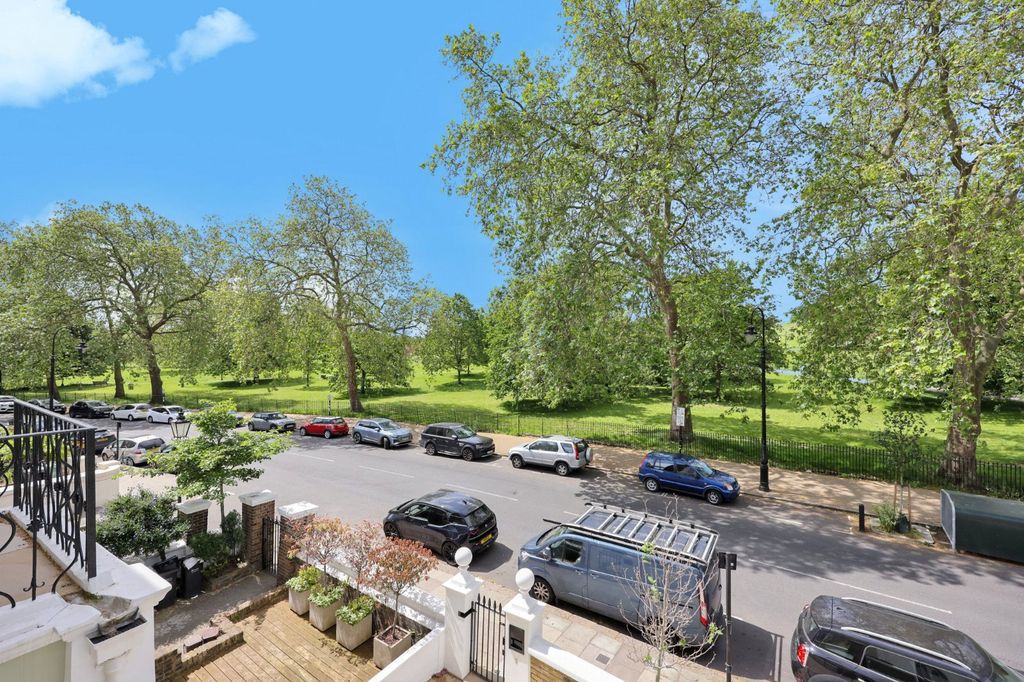 Property photo 2 of 64 Picture No. 46