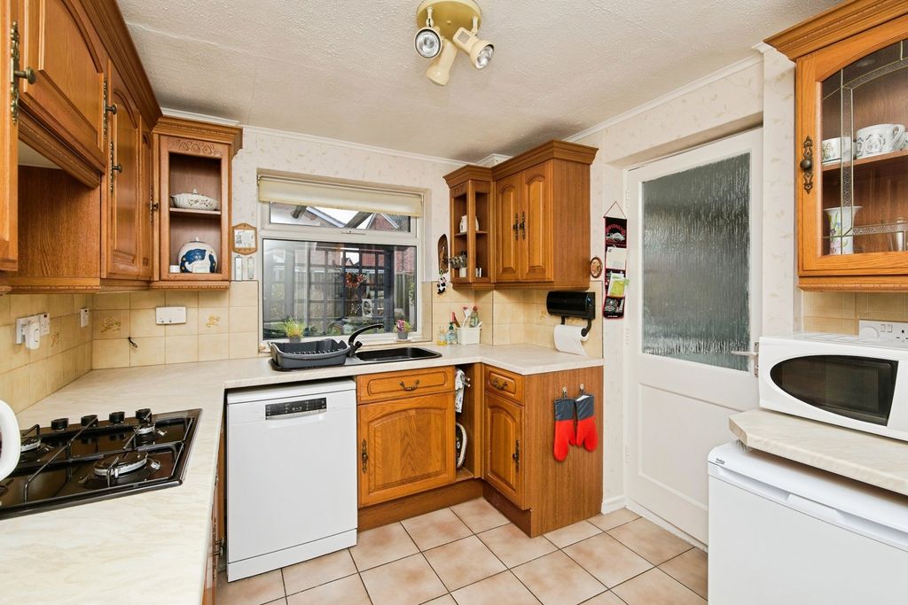 Property photo 2 of 20 Pbox-Img.Jpg