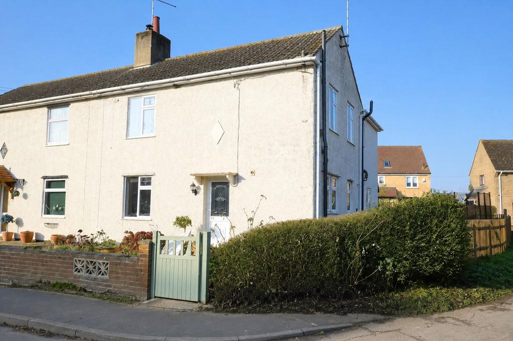 Property photo 1 of 16 11 Main Front.Jpeg
