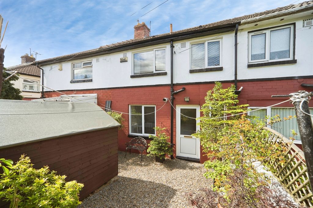 Property photo 2 of 19