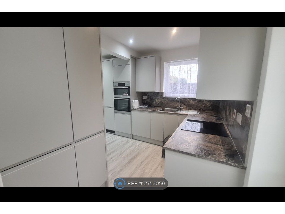 Property photo 3 of 14 Kitchen From Side Door