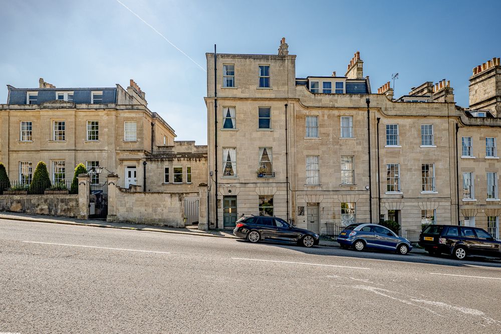 Property photo 1 of 23