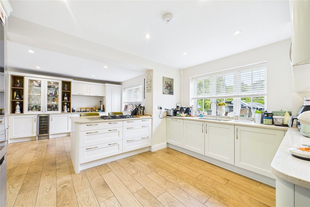 Property photo 2 of 15 Picture No. 09