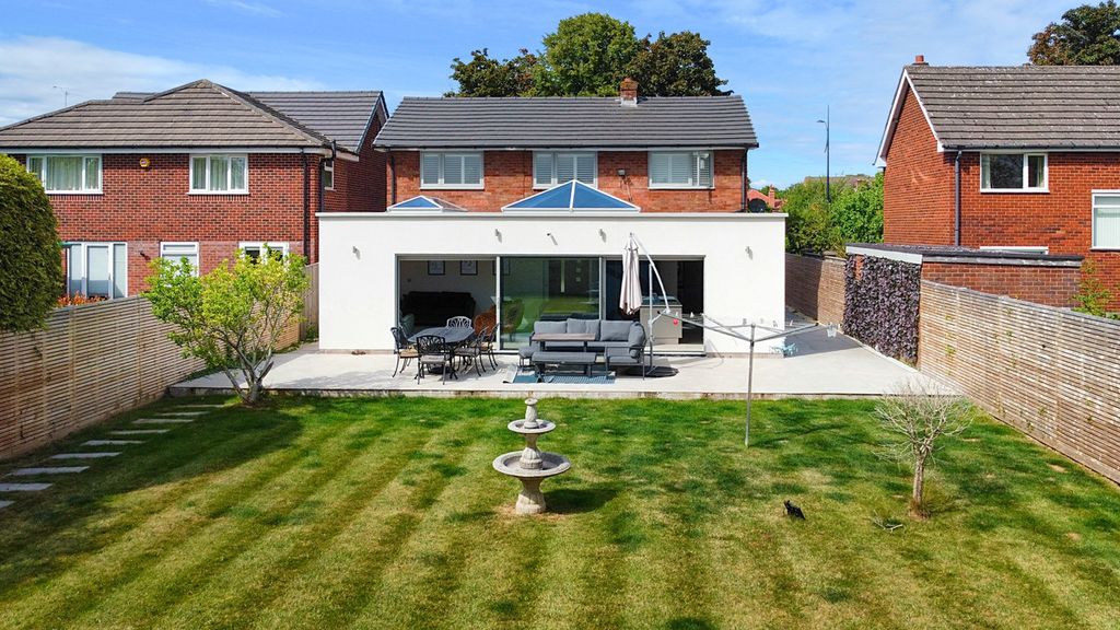 Property photo 1 of 30