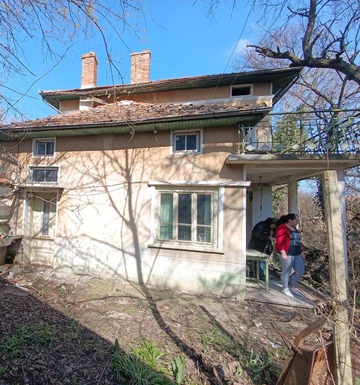 Property photo 1 of 5