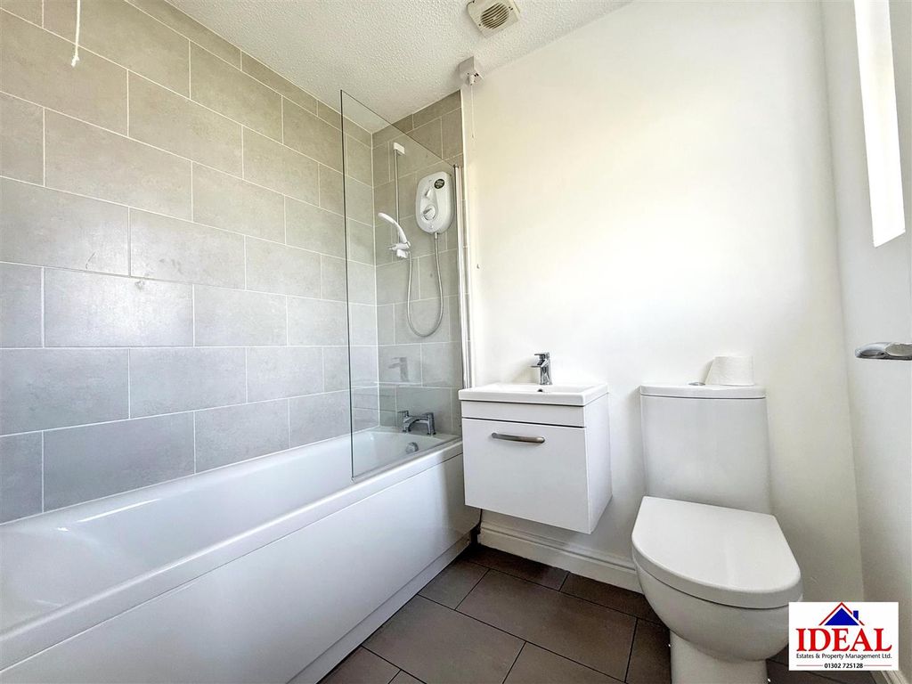 Property photo 3 of 20 Image00022 (3).Jpg