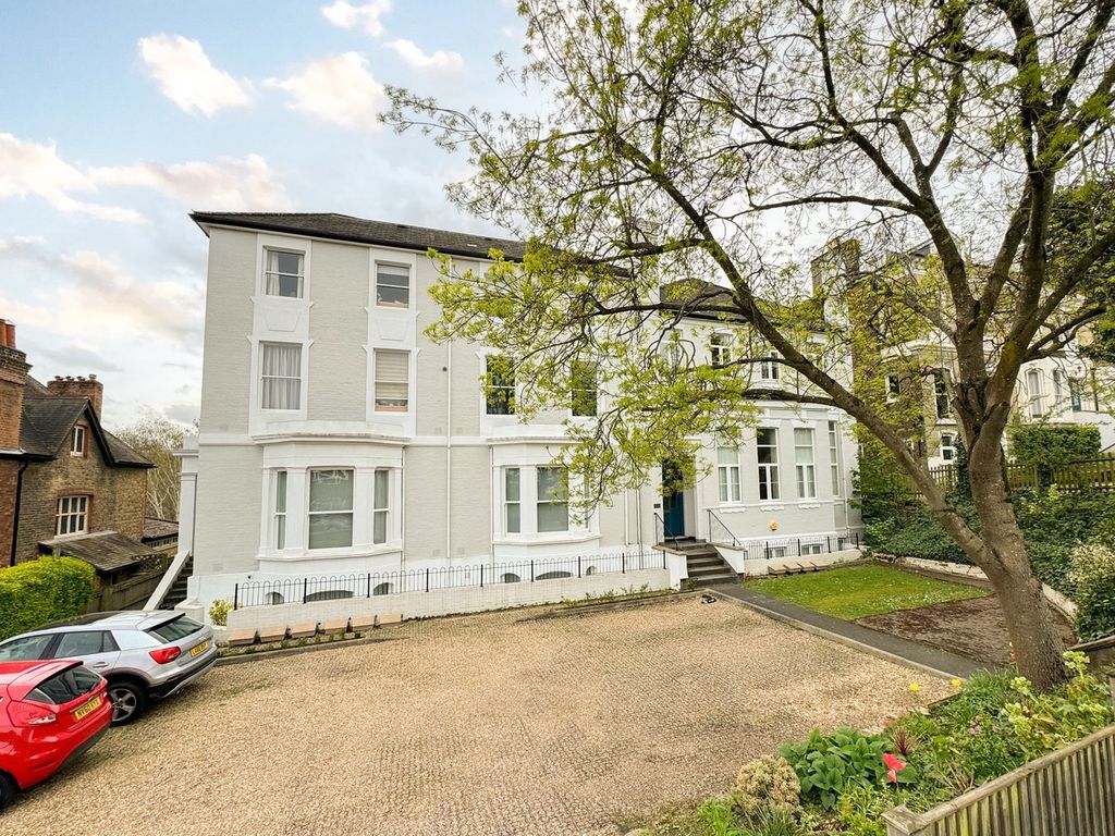 Property photo 1 of 12