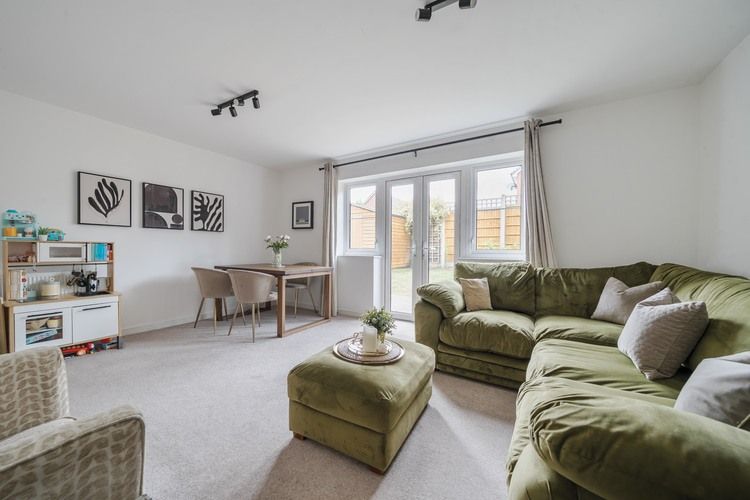 Property photo 2 of 17 1301407 18 6836Ff0d1251A