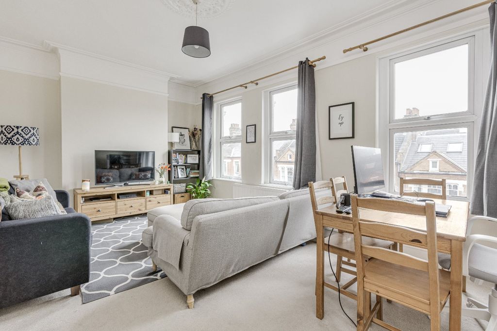 Property photo 1 of 7