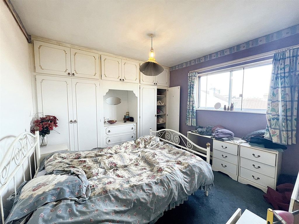 Property photo 3 of 10 Img_8209.Jpg