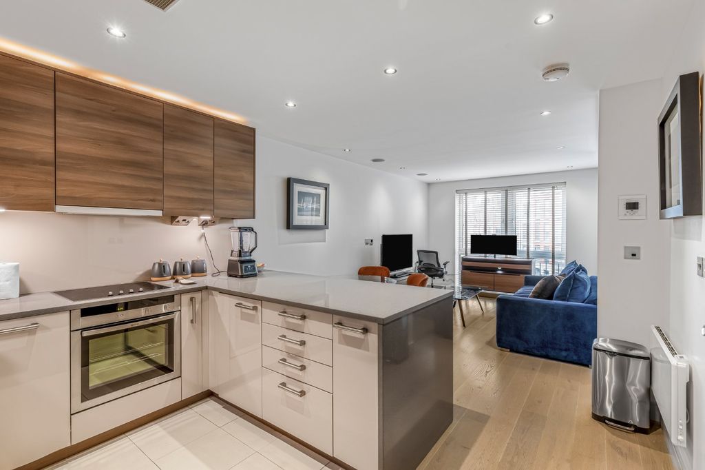 Property photo 3 of 12 Picture No. 11