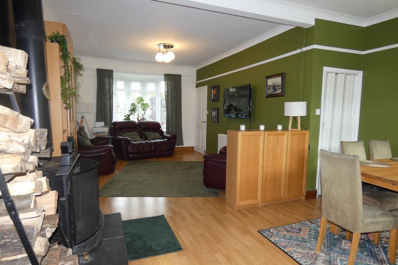 Property photo 3 of 19 Lounge/Diner
