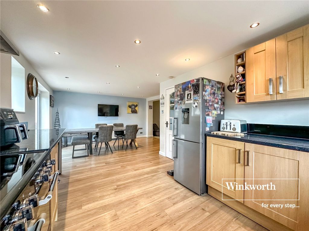 Property photo 3 of 20 Picture No. 07