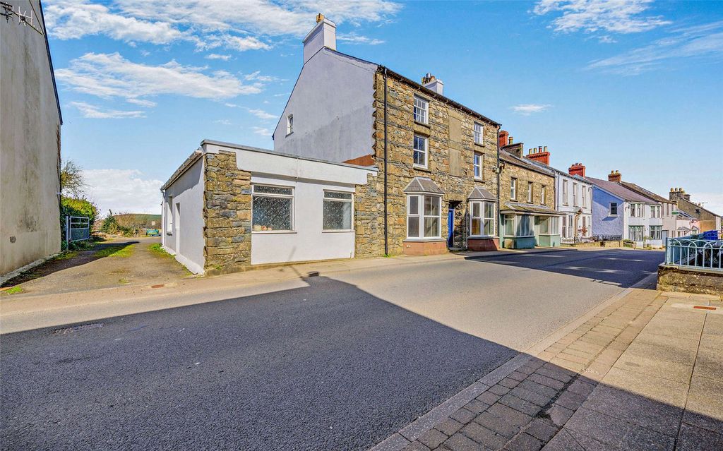 Property photo 2 of 25 Front Of House