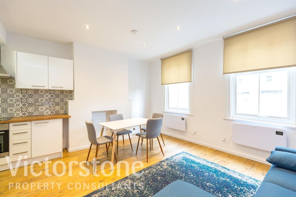 Property photo 2 of 11 5384772
