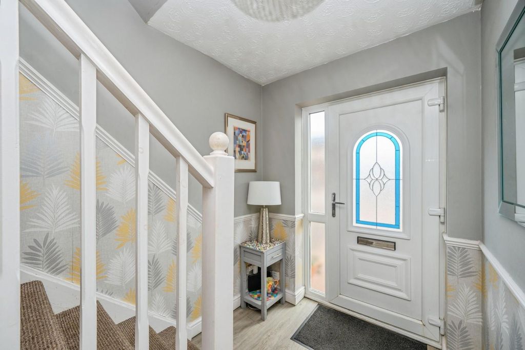 Property photo 2 of 22 20Tallandavenue-17.Jpg