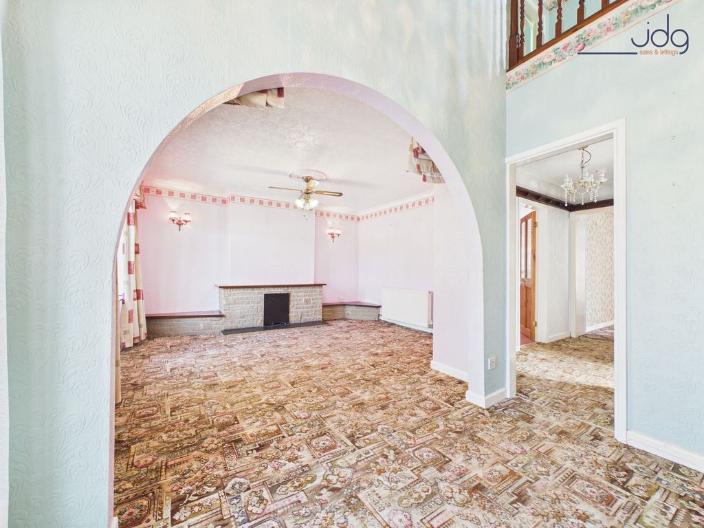Property photo 3 of 14 Open Plan Living Room And Hallway