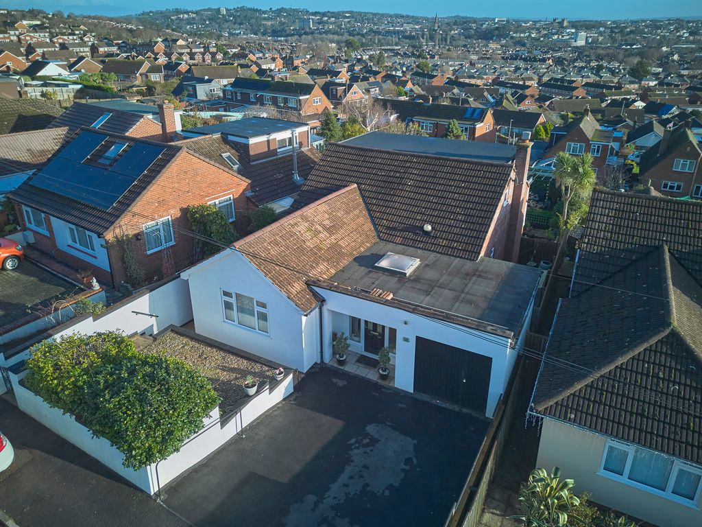 Property photo 1 of 17 Front