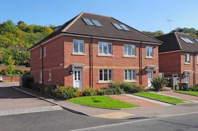 Property photo 1 of 7 Front Aspect