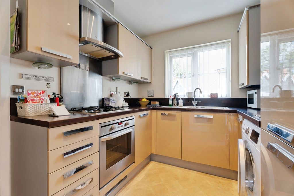 Property photo 2 of 16 Pbox-Img.Jpg