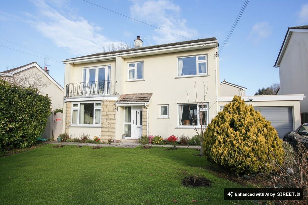 Property photo 1 of 32