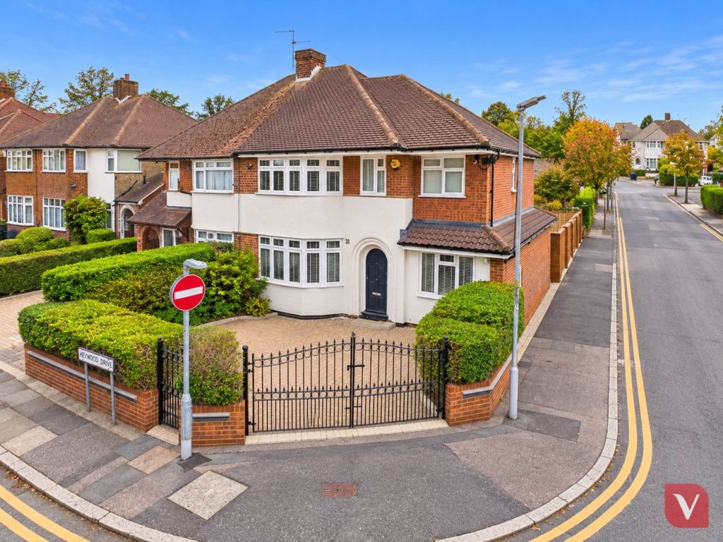 Property photo 1 of 31