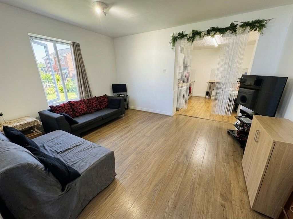 Property photo 2 of 13 Gallery