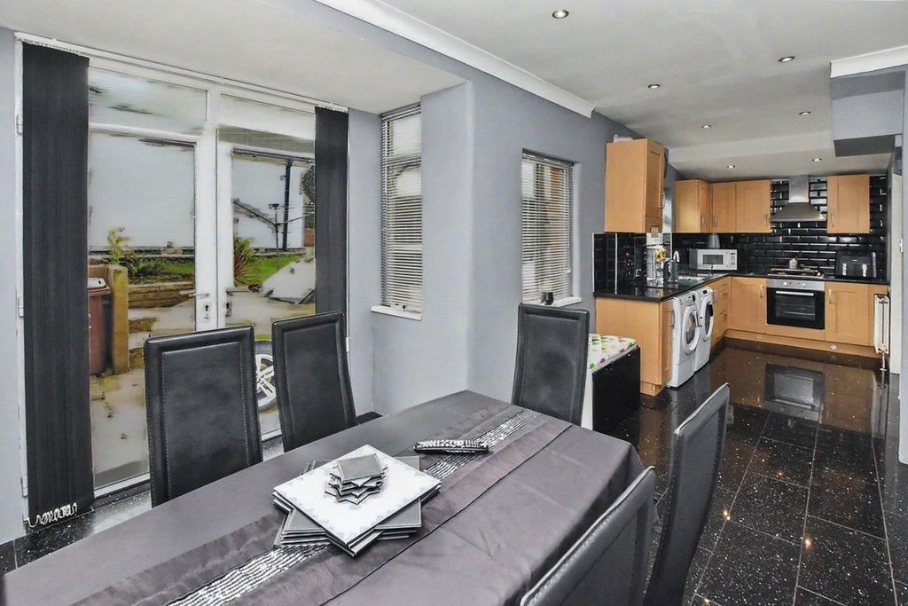 Property photo 3 of 25 Picture No. 47