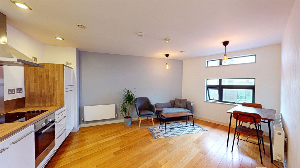 Property photo 1 of 9 Picture No. 07