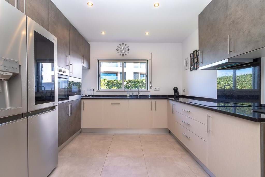 Property photo 3 of 30