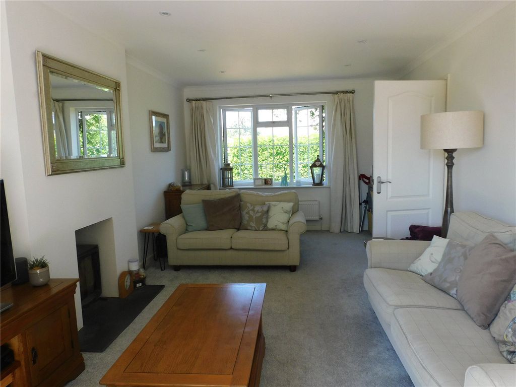 Property photo 3 of 19 Picture No. 04