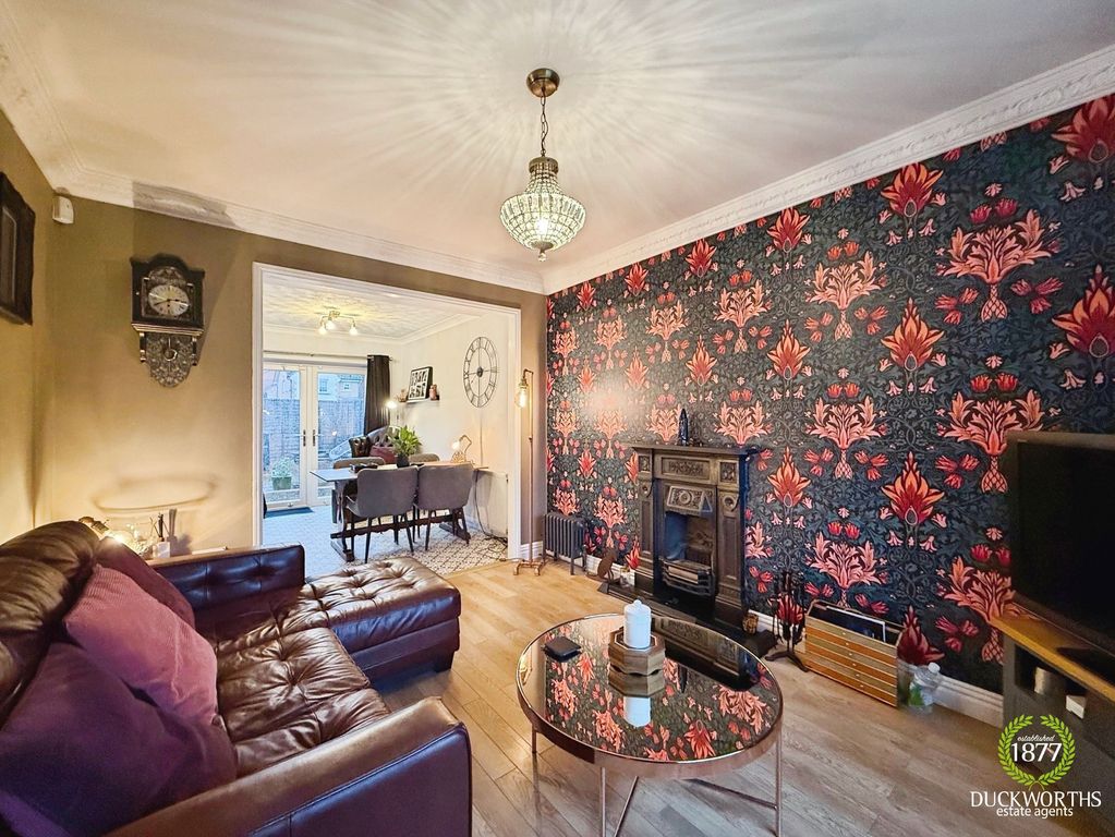 Property photo 2 of 34