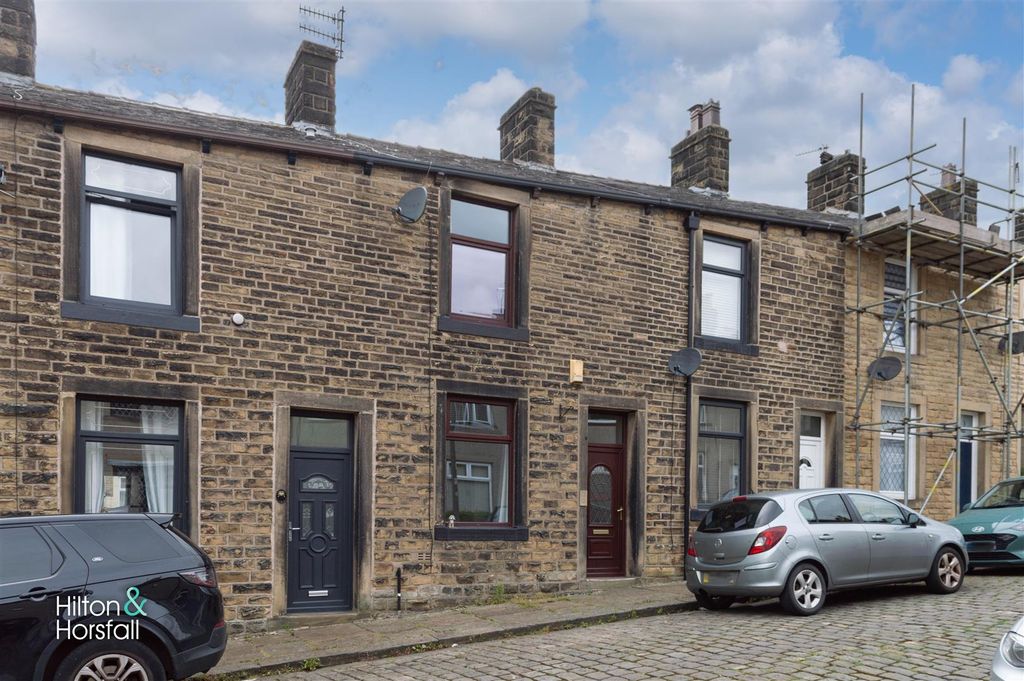 Property photo 1 of 12 Avondale Road
