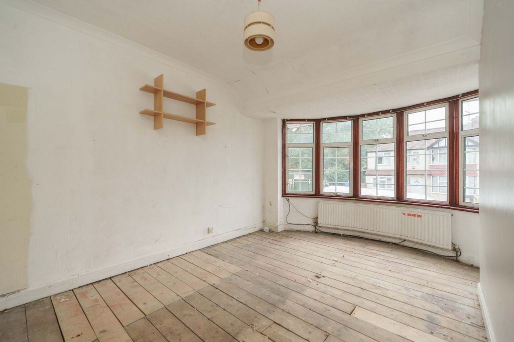 Property photo 2 of 20 2