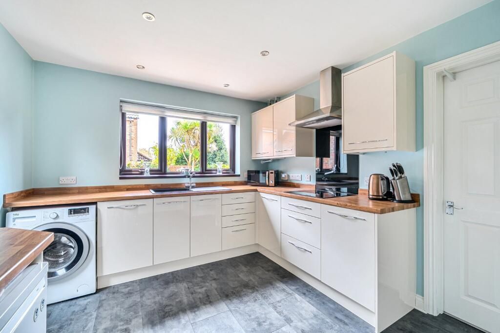 Property photo 2 of 17 4E0Cfcfc2Fb55747c029472001821603.Jpeg