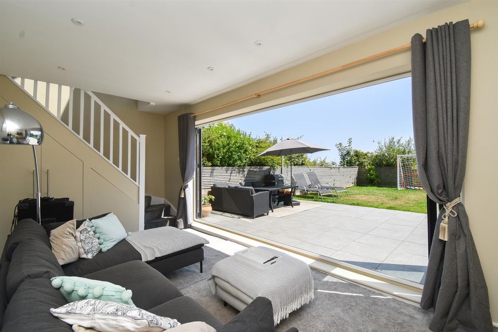 Property photo 3 of 29 Living Room