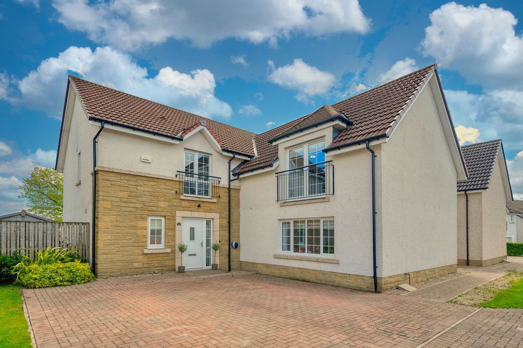 Property photo 1 of 40