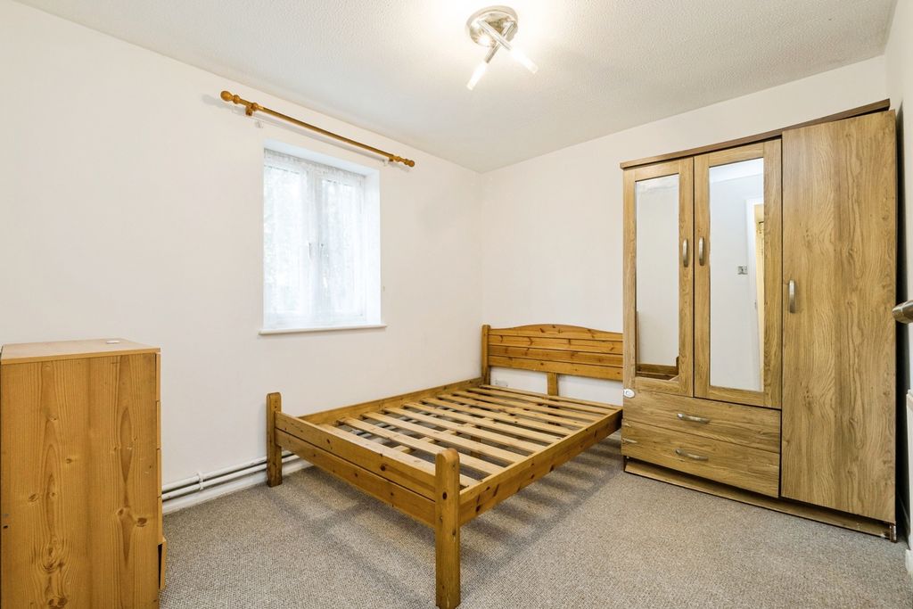 Property photo 3 of 15 Pbox-Img.Jpg