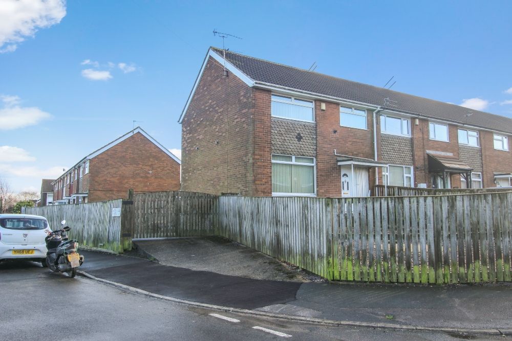 Property photo 2 of 20