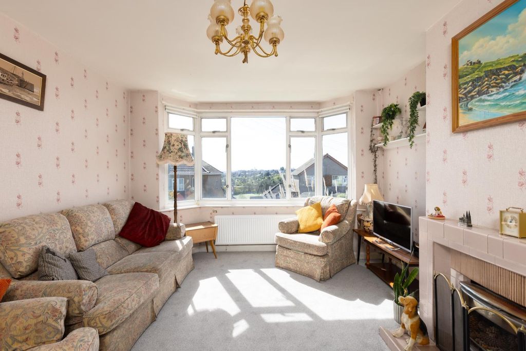 Property photo 1 of 15 34 Crowther Road, Bs7-11.Jpg