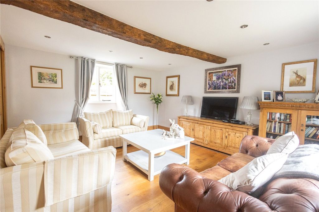 Property photo 3 of 64 Picture No. 88