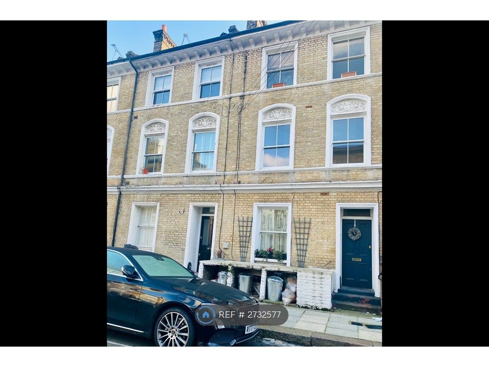 Property photo 2 of 12