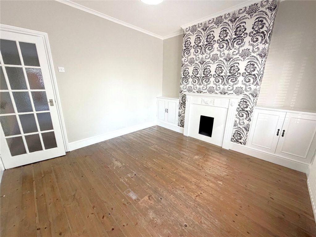 Property photo 3 of 17 Picture No. 08