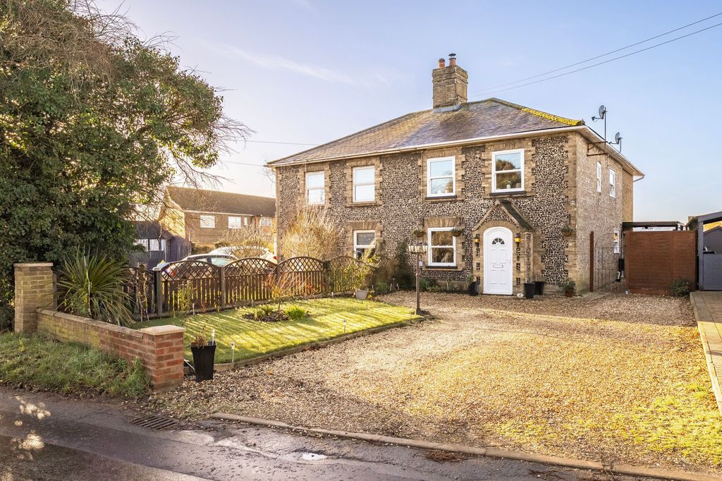 Property photo 1 of 26